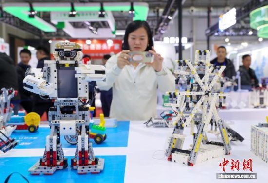 102486Ї(gu)bչʾ(hu)ɽ|ʡu^(q)Ļչ(hu)չ[e_(d)12f(wn)ƽ800I(y)y®a(chn)Ʒcg(sh)չD酢^ĔzC(j)ˡM(jn) z