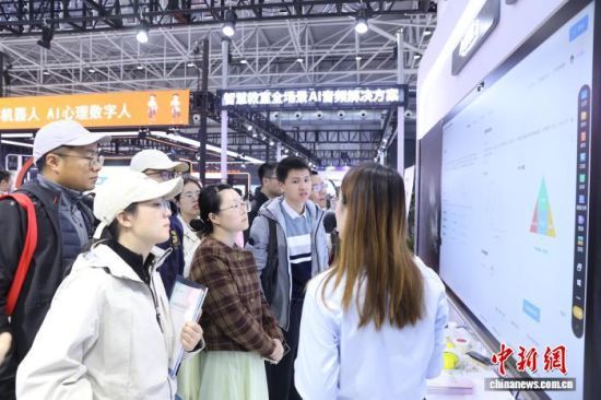 102486Ї(gu)bչʾ(hu)ɽ|ʡu^(q)Ļչ(hu)չ[e_(d)12f(wn)ƽ800I(y)y®a(chn)Ʒcg(sh)չD鹤ˆTڞ^vƴӍwAIڰ z