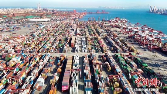 12��8�գ��S�������к����ޡ�݆��ǰ���ۅ^(q��)����bж���I(y��)�����u�۽���؛����������Ӌ(j��)ͻ��7�|�����^2024��ͻ��7�|����ǰ15�����D�����u�ۼ��b��ш�(ch��ng)һ��æµ�����o(w��)�˙C(j��)��Ƭ�����M(j��n)�� �z