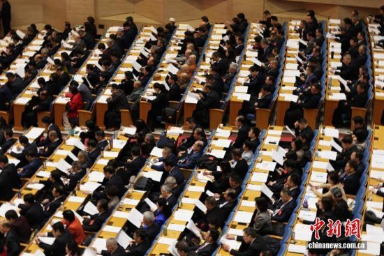 1��26����ɽ�|��(j��)����ɽ�|ʡ���f(xi��)ʮ�����ĴΕ�(hu��)�h�_(k��i)Ļ����(hu��)��4�����