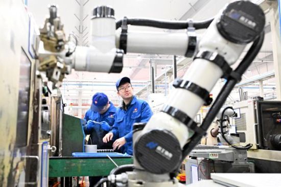 �����^ �z