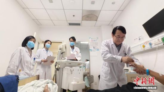 ɽ|W(xu)R?sh)ڶt(y)Ժ(jng)(ni)Ђ(һ)I(lng)t(y)o(h)ˆT鷿ˇ z