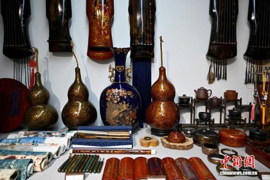 Dل(chung)O(sh)Ӌ(j)ˇa(chn)Ʒ z