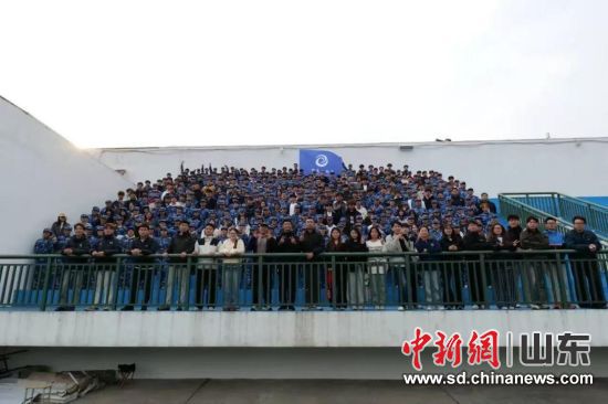 ��(j��)�Ϲ���Ժ��E�� ·���h־Ը����(w��)�(du��)��Ӱ���W(xu��)Ժ���D