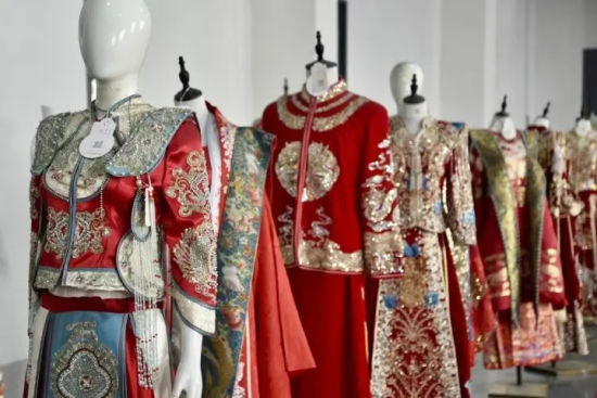 �ܿh�h�� ���k�� ���D