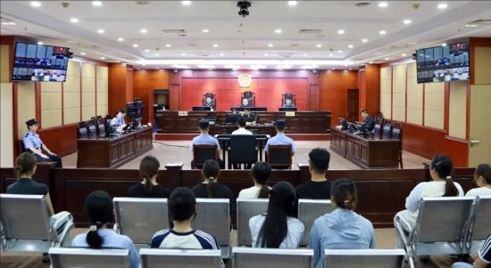  �����H����Ժ���_�_ͥ�����涾���������M����У�W(xu��)���� 