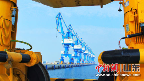 ����� �z 